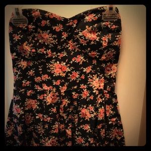 Women’s dress